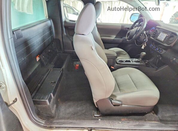 5TFSX5EN2HX054411 2017 TOYOTA TACOMA White Rear seats view