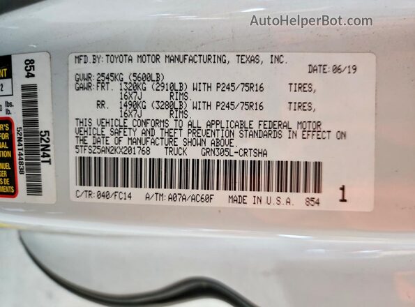 5TFSZ5AN2KX201768 2019 TOYOTA TACOMA White ძრავის განყოფილების ხედი