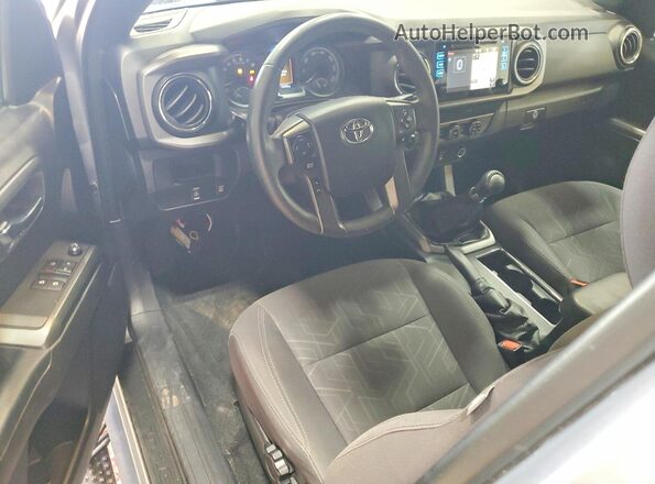 5TFSZ5AN7HX078560 2017 TOYOTA TACOMA Серебряный Вид панели приборов