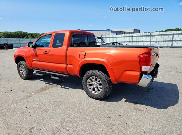 5TFSZ5AN8GX001081 2016 TOYOTA TACOMA Orange Trasero izquierdo