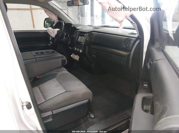 5TFUM5F13GX065574 2016 TOYOTA TUNDRA White Սալոնի դիմացի տեսք