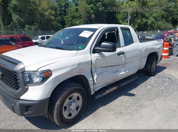 5TFUM5F1XJX075509 2018 TOYOTA TUNDRA White Vista tres cuartos delantera izquierda