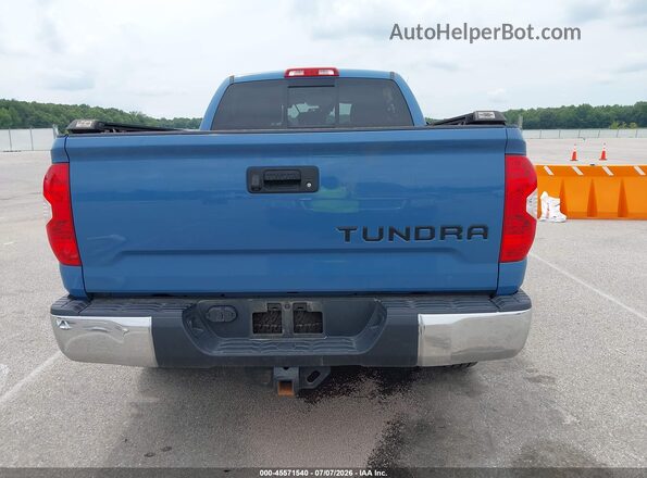 5TFUW5F13JX741457 2018 TOYOTA TUNDRA Blue 