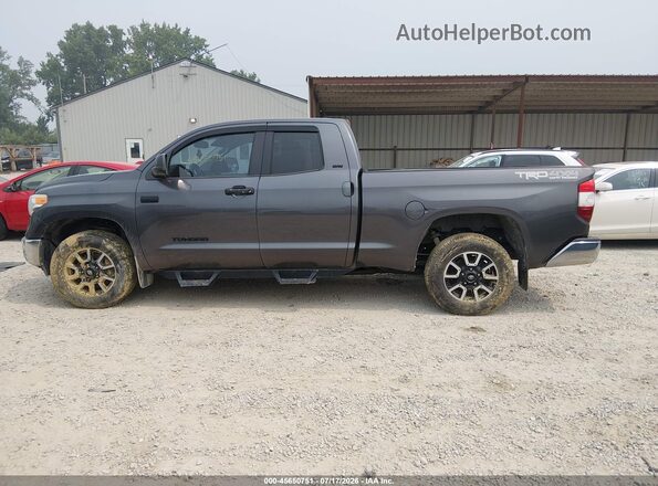 5TFUW5F18HX627710 2017 TOYOTA TUNDRA Серый Вид задней части салона