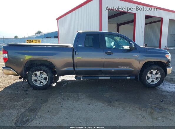 5TFUW5F1XGX522357 2016 TOYOTA TUNDRA Gray Вид задньої частини салону
