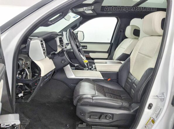 5TFVC5DB4PX033428 2023 TOYOTA TUNDRA White Вид салону спереду