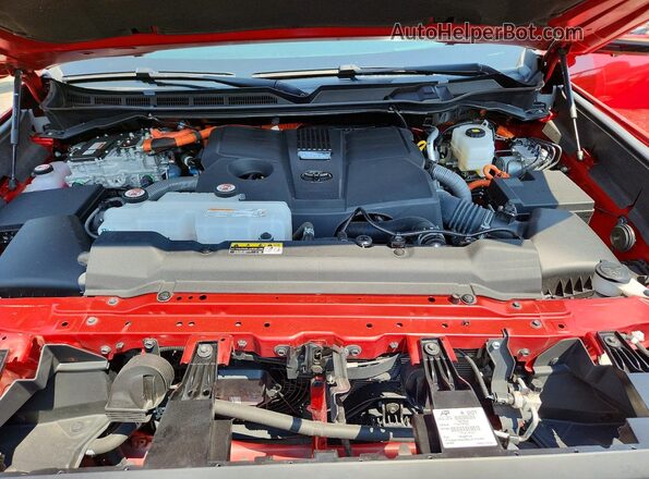 5TFVC5DB4RX040477 2024 TOYOTA TUNDRA Red Вид задньої частини салону