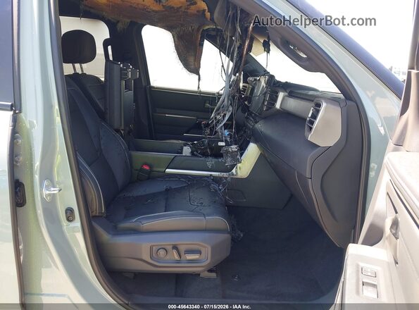 5TFWA5DB2TX358938 2026 TOYOTA TUNDRA Gray Front interior view