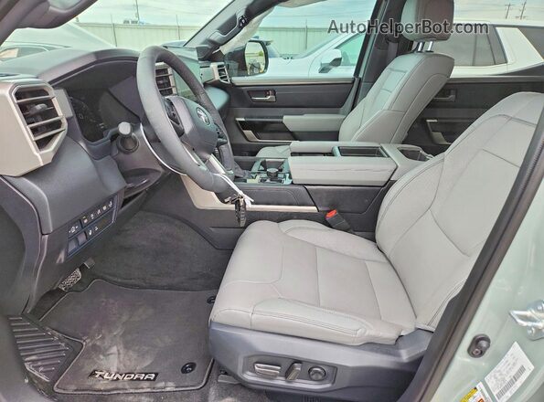 5TFWA5DB9TX356474 2026 TOYOTA TUNDRA Turquoise Widok wnętrza z przodu