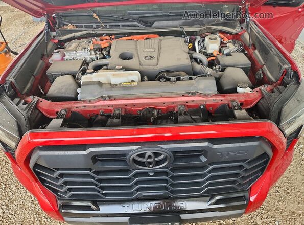 5TFWC5DB1RX065860 2024 TOYOTA TUNDRA Red Vista interior trasera