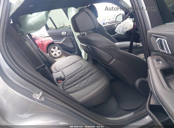5UX13EU05R9U57011 2024 BMW X5 Серый Вид наклейки с VIN-кодом