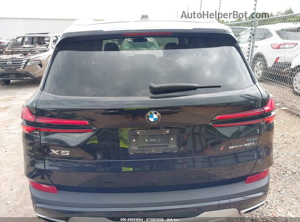 5UX13EU07T9052842 2026 BMW X5 Black 