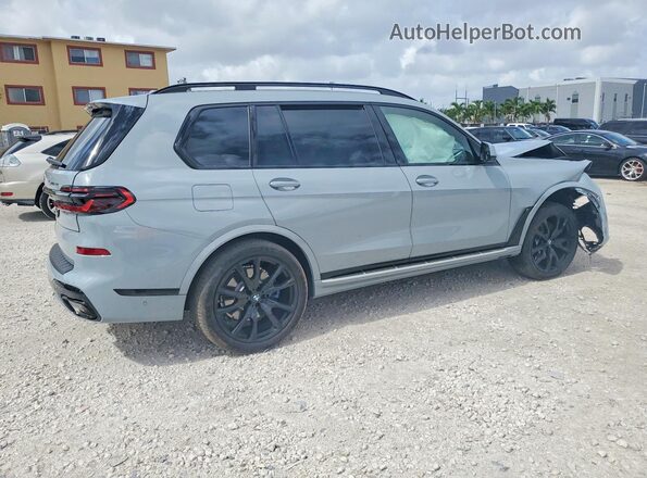 5UX23EM00T9130964 2026 BMW X7 Серый Задняя правая четверть