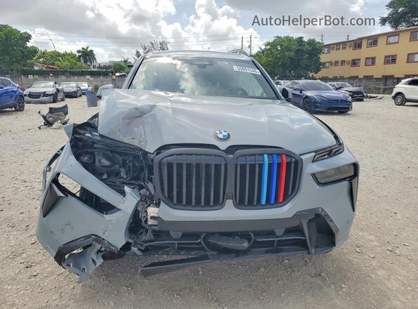 5UX23EM00T9130964 2026 BMW X7 Серый Вид спереди
