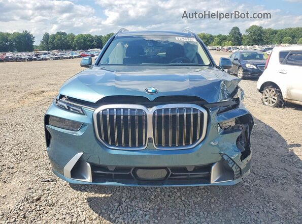 5UX23EM01P9R09411 2023 BMW X7 Blue Widok z przodu