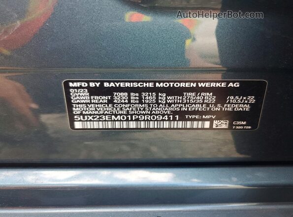 5UX23EM01P9R09411 2023 BMW X7 Blue Widok naklejki z numerem VIN