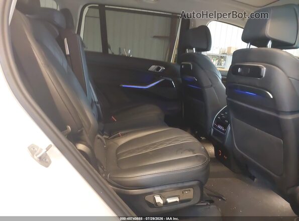 5UX23EM03P9R65527 2023 BMW X7 Белый Вид наклейки с VIN-кодом