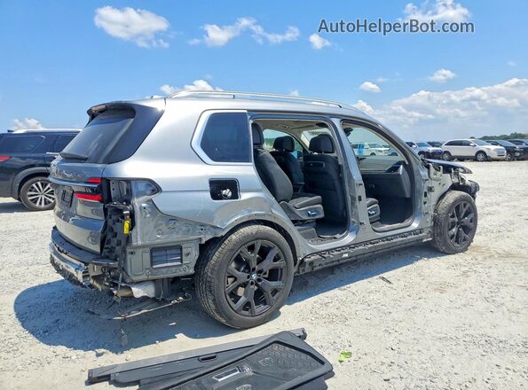 5UX23EM03R9V72744 2024 BMW X7 Silver Rear right