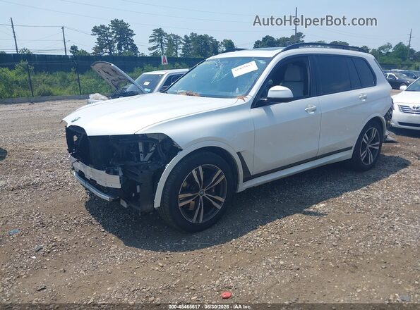 5UX23EM04R9W04519 2024 BMW X7 Белый Передняя левая четверть