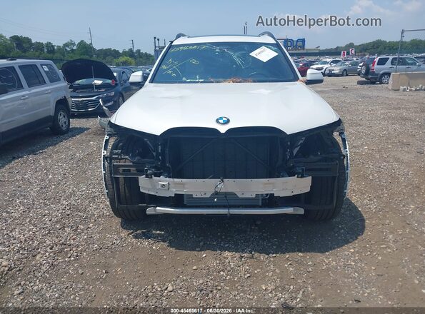 5UX23EM04R9W04519 2024 BMW X7 Белый Вид щитка приборов