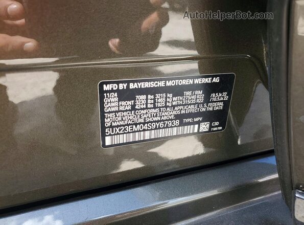 5UX23EM04S9Y67938 2025 BMW X7 Зеленый Вид наклейки с VIN-кодом