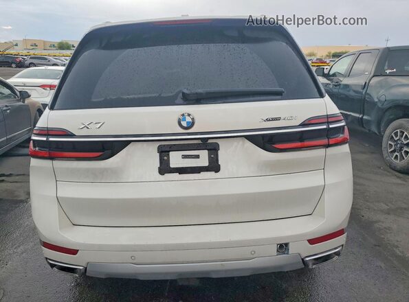 5UX23EM04V9428758 2027 BMW X7 Белый Вид сзади
