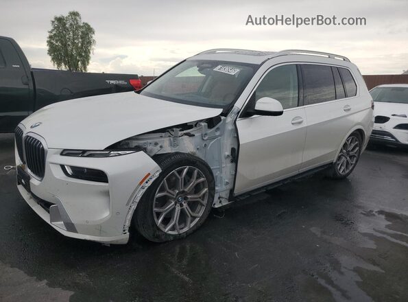 5UX23EM04V9428758 2027 BMW X7 Белый Панорамный вид салона 360°