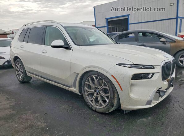 5UX23EM04V9428758 2027 BMW X7 Белый Передняя правая четверть
