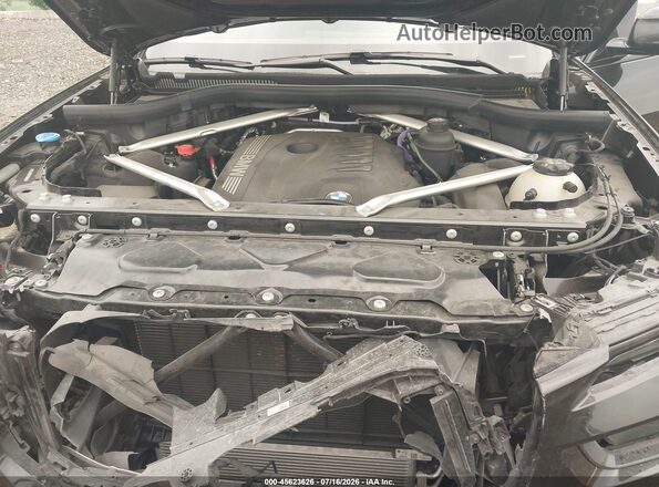5UX23EM05S9X70280 2025 BMW X7 Black Widok z tyłu