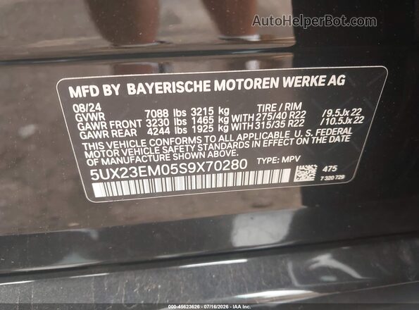 5UX23EM05S9X70280 2025 BMW X7 Black Widok komory silnika