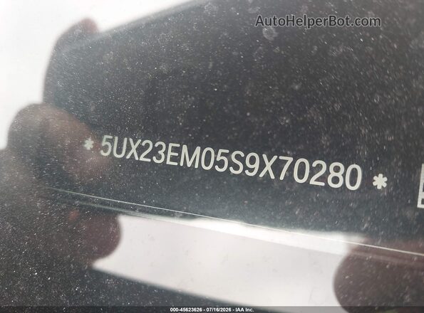 5UX23EM05S9X70280 2025 BMW X7 Black 