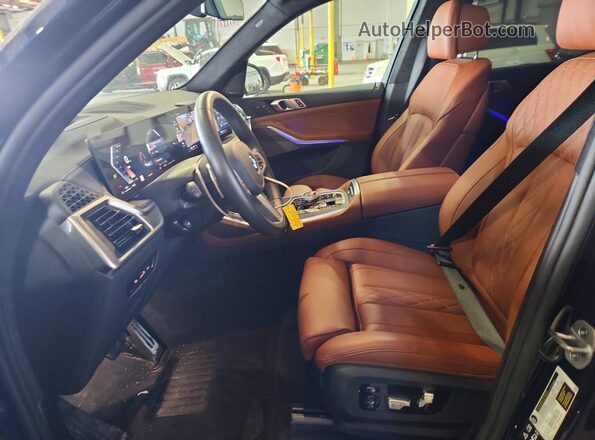 5UX23EM09S9008392 2025 BMW X7 Blue Սալոնի դիմացի տեսք