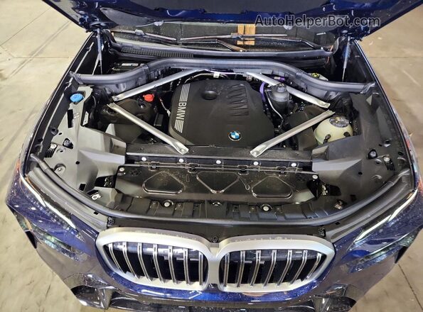 5UX23EM09S9008392 2025 BMW X7 Blue Շարժիչի բաժամունքի տեսք