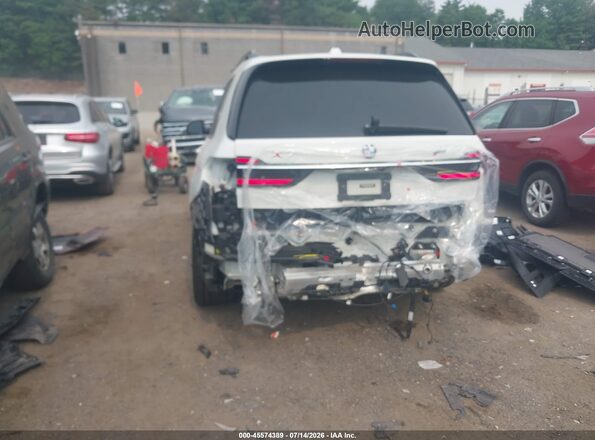 5UX23EM0XP9P30669 2023 BMW X7 White Vista frontal