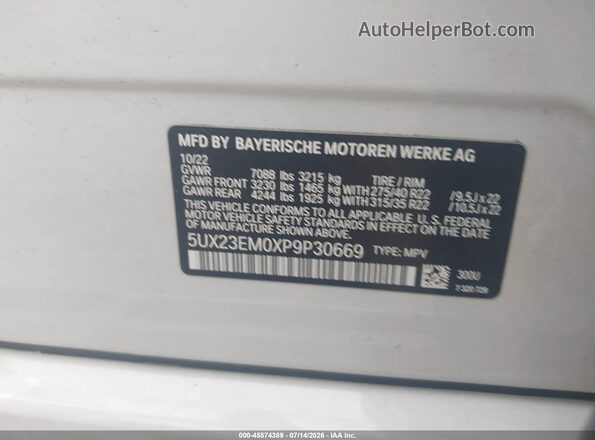 5UX23EM0XP9P30669 2023 BMW X7 White Vista del compartimento del motor
