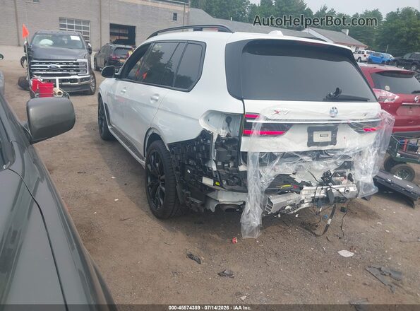 5UX23EM0XP9P30669 2023 BMW X7 White Trasero izquierdo