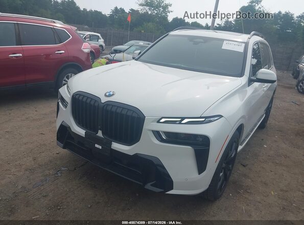 5UX23EM0XP9P30669 2023 BMW X7 White Vista tres cuartos delantera izquierda