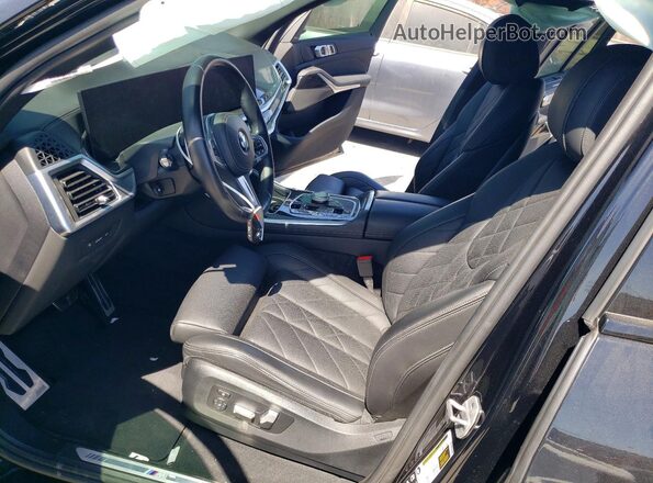5UX23EU00R9V16020 2024 BMW X5 Black Vista interior delantera