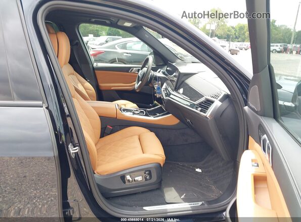5UX23EU00S9Z88708 2025 BMW X5 Black Vista interior delantera