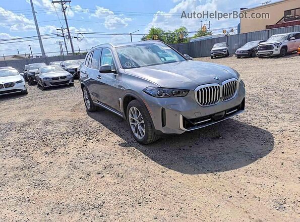 5UX23EU00T9364487 2026 BMW X5 Silver Հետևի աջ