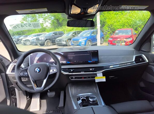 5UX23EU00T9364487 2026 BMW X5 Silver Սարքավորումների վահանակի տեսք