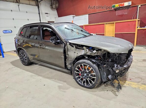 5UX23EU01R9S38938 2024 BMW X5 Green Front right