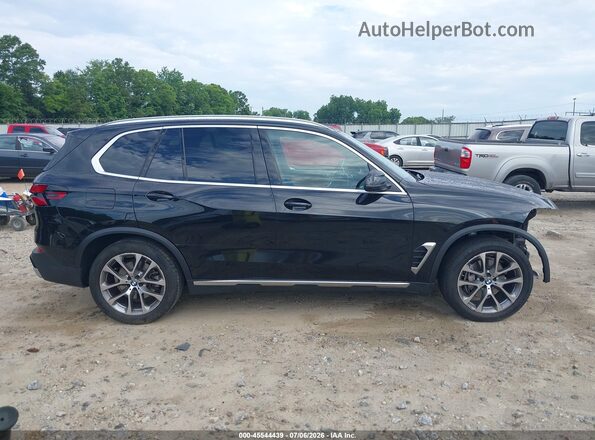 5UX23EU01R9V20576 2024 BMW X5 Black Панорамний вид салону 360°