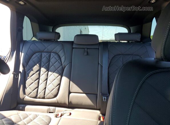5UX23EU01R9V38057 2024 BMW X5 Black Vista de los asientos traseros