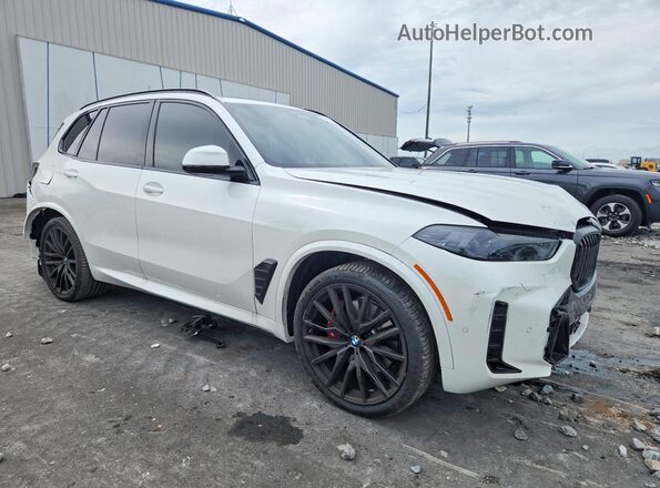 5UX23EU01T9069351 2026 BMW X5 White Przód prawy