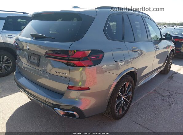 5UX23EU01T9105037 2026 BMW X5 Gray Rear right