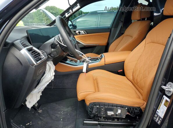 5UX23EU02S9X71287 2025 BMW X5 Black Вид салону спереду