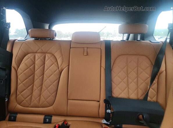 5UX23EU02S9X71287 2025 BMW X5 Black Вид задніх сидінь