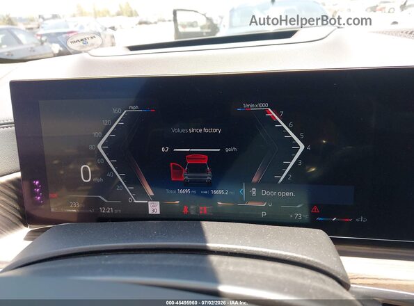 5UX23EU04R9V23410 2024 BMW X5 Light Blue Vista de los asientos traseros