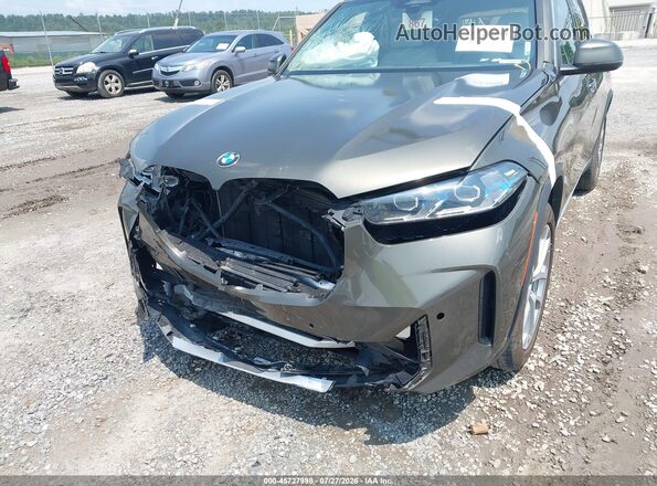 5UX23EU05S9W72060 2025 BMW X5 Green Widok z przodu